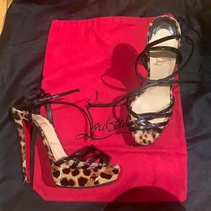 Christian Louboutin
patent pony hair leopard print passiflore 140 platform